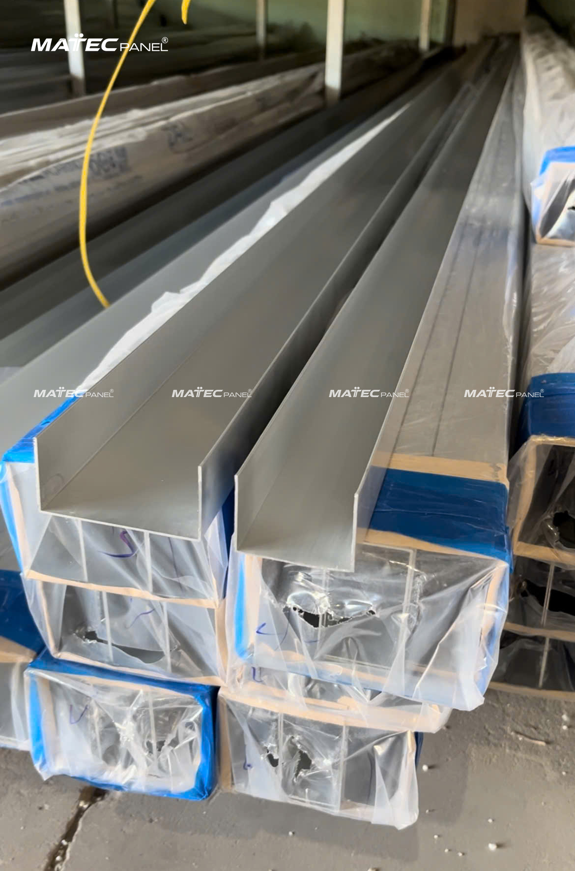 Phụ kiện U nhôm lắp đặt tường panel eps cách nhiệt